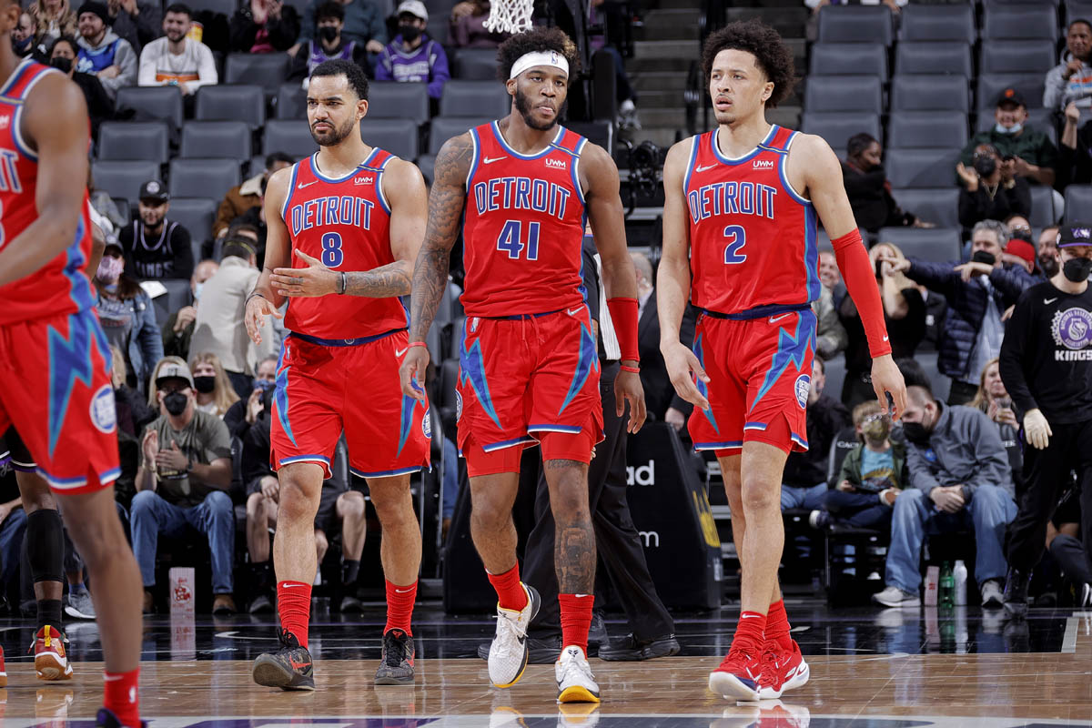Photos Pistons 133, Kings 131 Photo Gallery