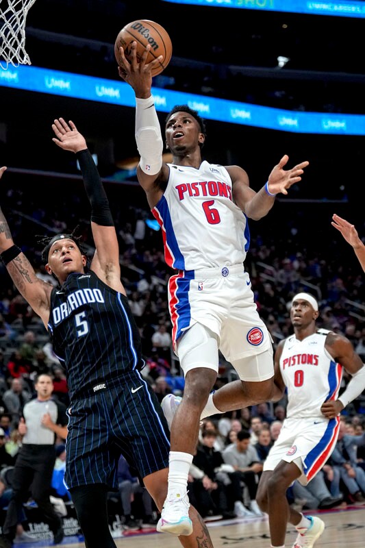 Photos Pistons 113, Magic 109 Photo Gallery
