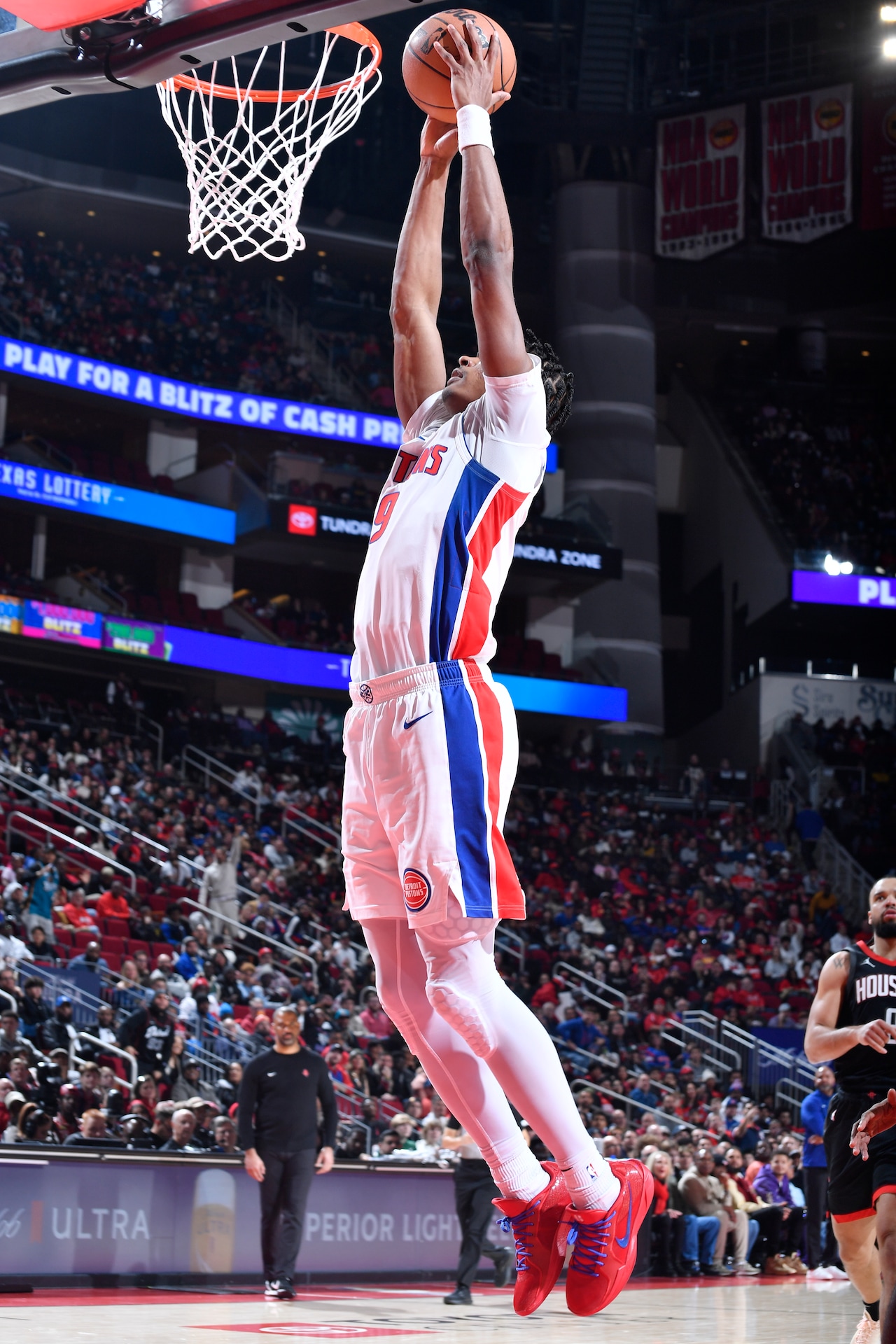Shots from the Court: Week 14