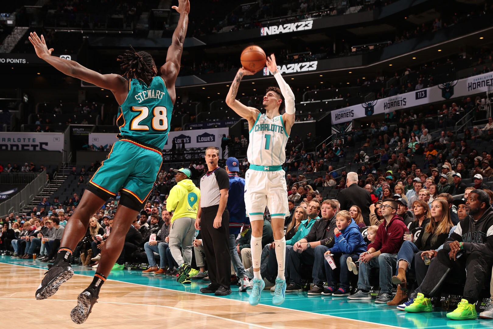 Hornets vs Pistons Gallery - 12/14/22 Photo Gallery | NBA.com