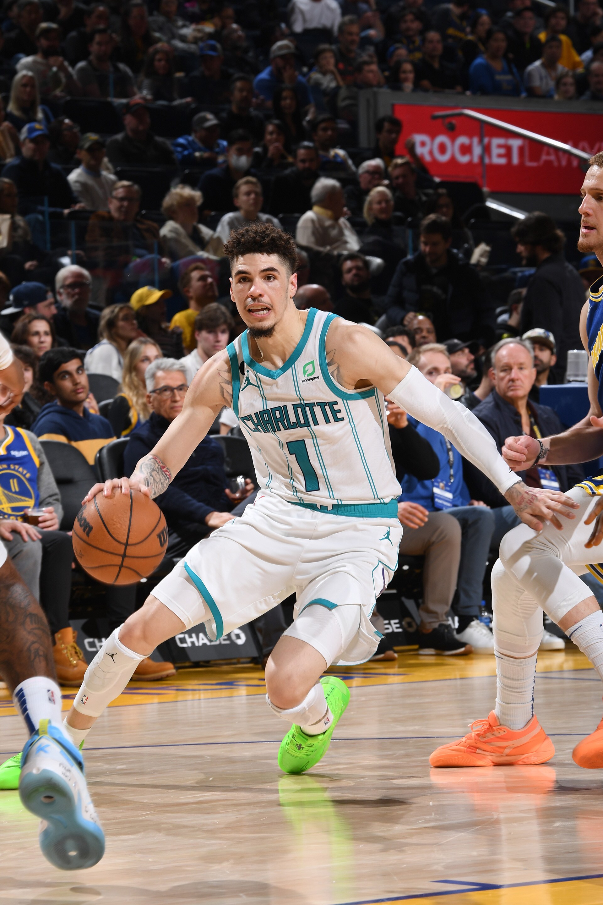 vs Warriors Gallery 12/27/22 Photo Gallery