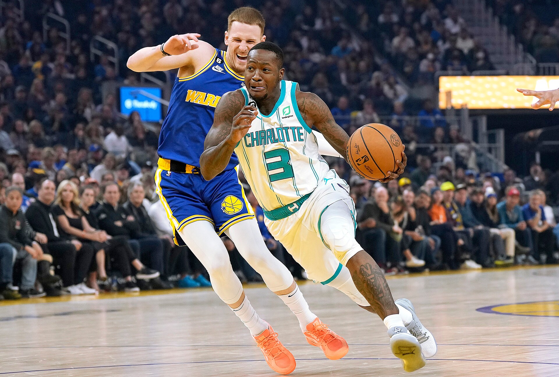 vs Warriors Gallery 12/27/22 Photo Gallery