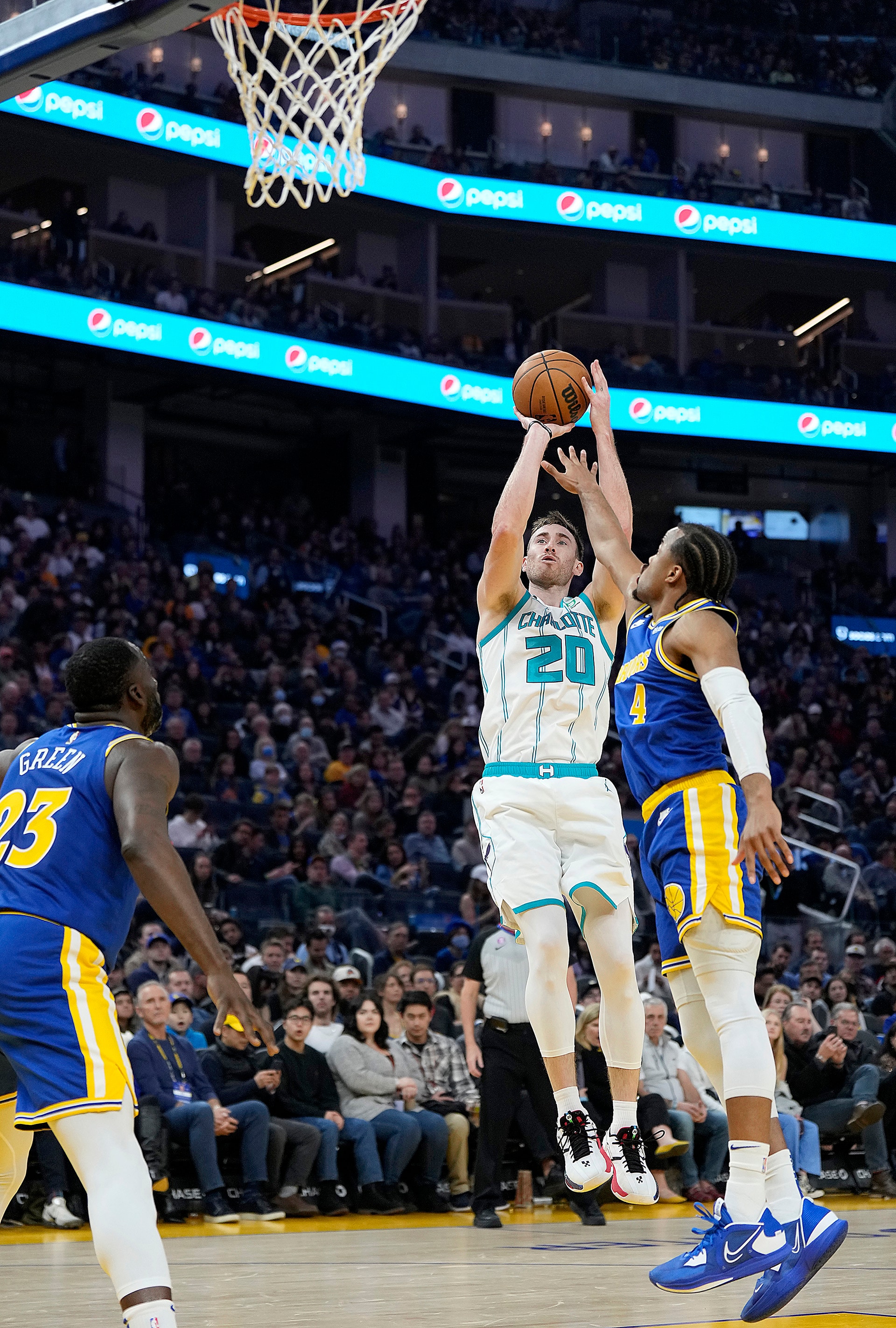 Hornets vs Warriors Gallery - 12/27/22 Photo Gallery | NBA.com