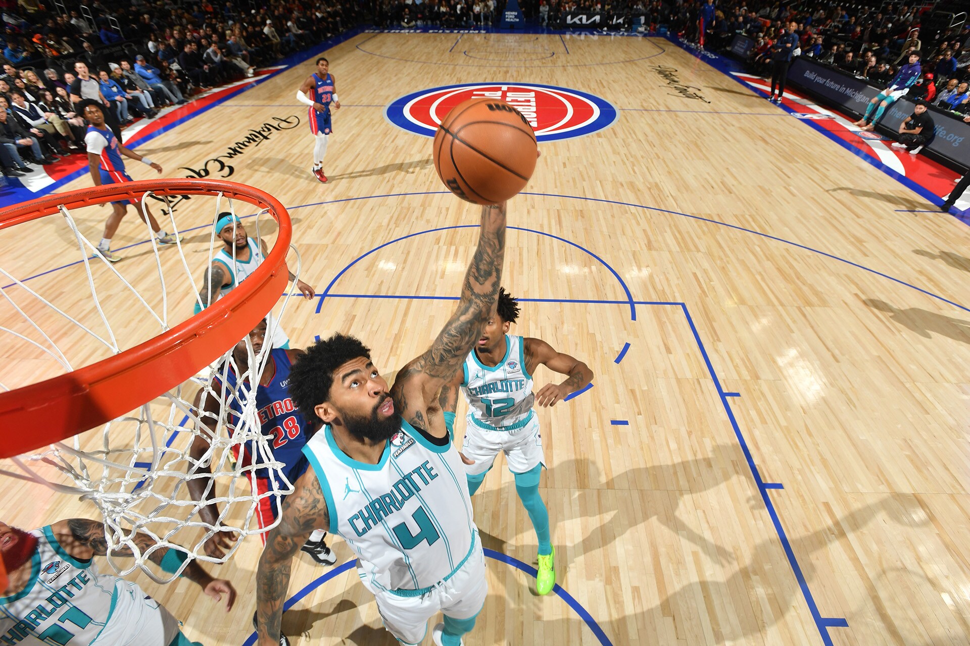 Offense Disappears In 4th Quarter, Get Dropped By Detroit