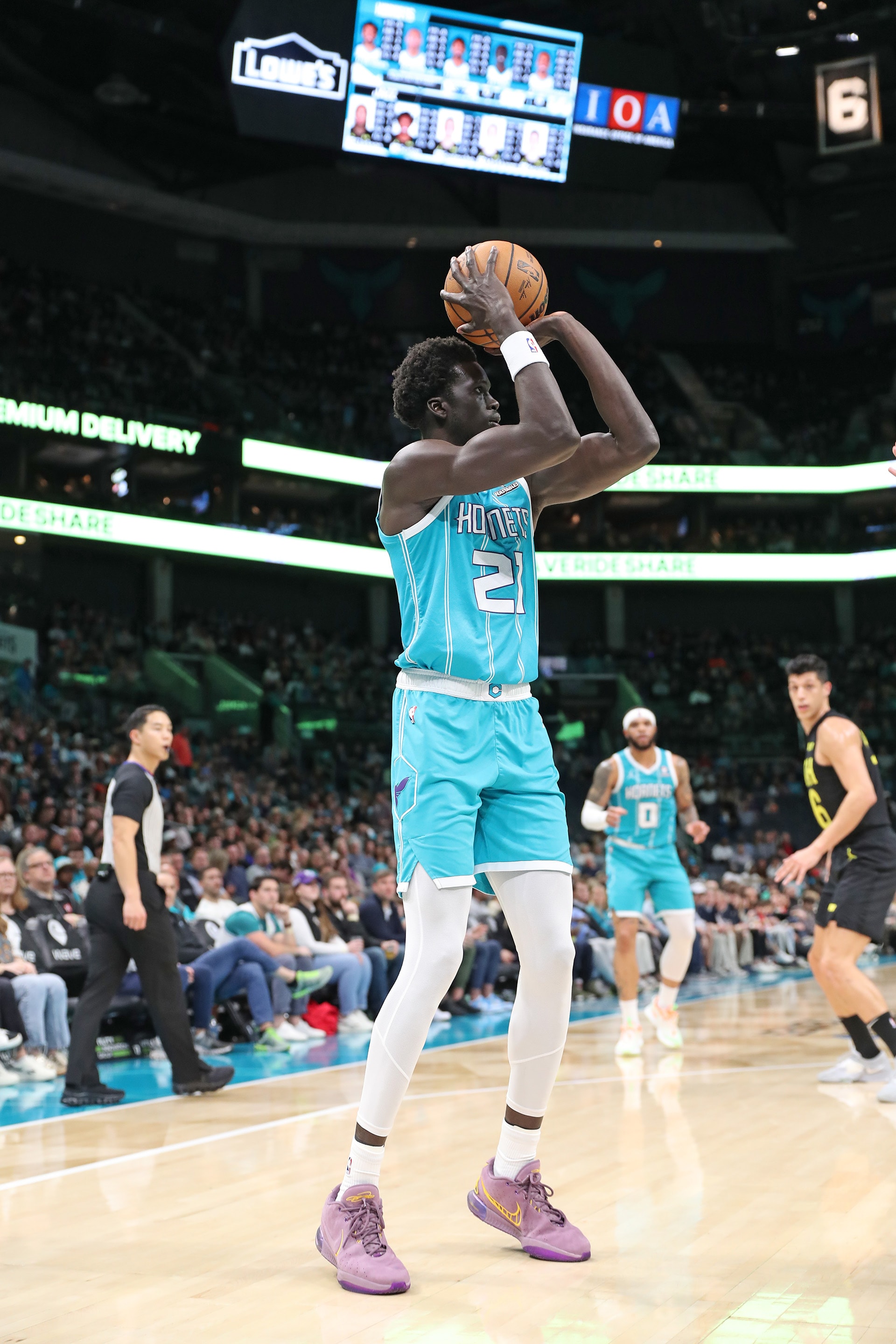 Attempt Mammoth Comeback, Washington Sets Reserve Record