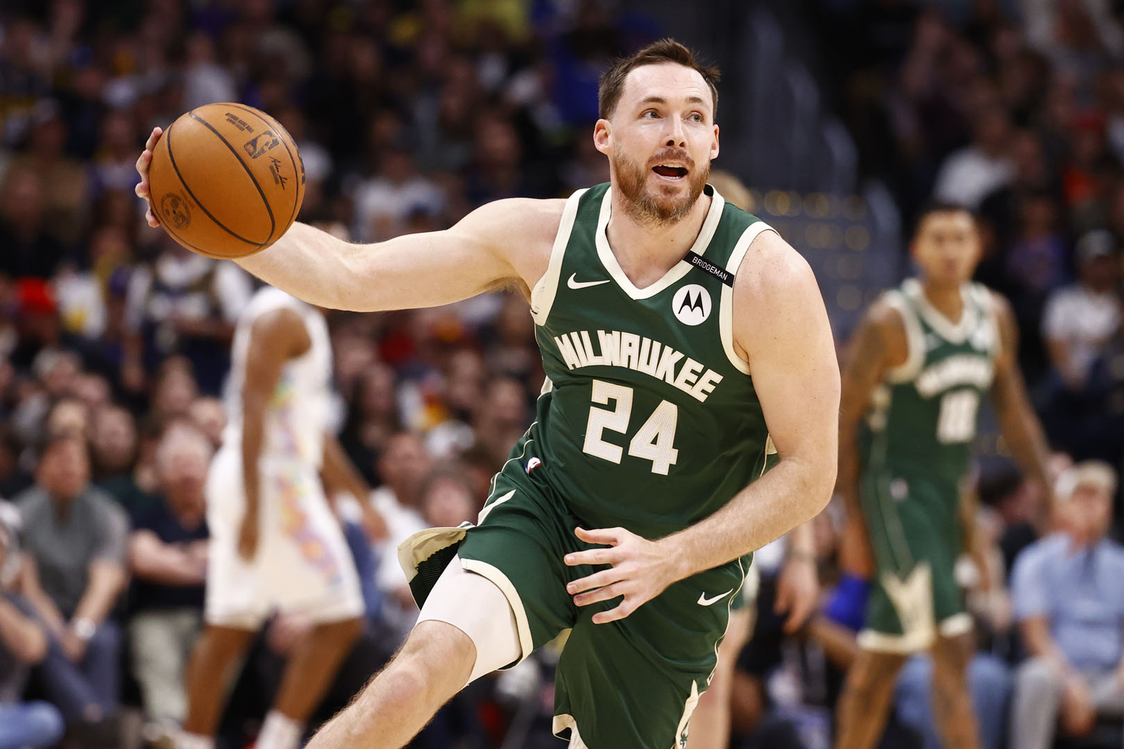 Exquisite Hornets' Pat Connaughton: Probable For Wednesday Landscape Concept Exquisite Hornets' Pat Connaughton: Probable For Wednesday Landscape Concept