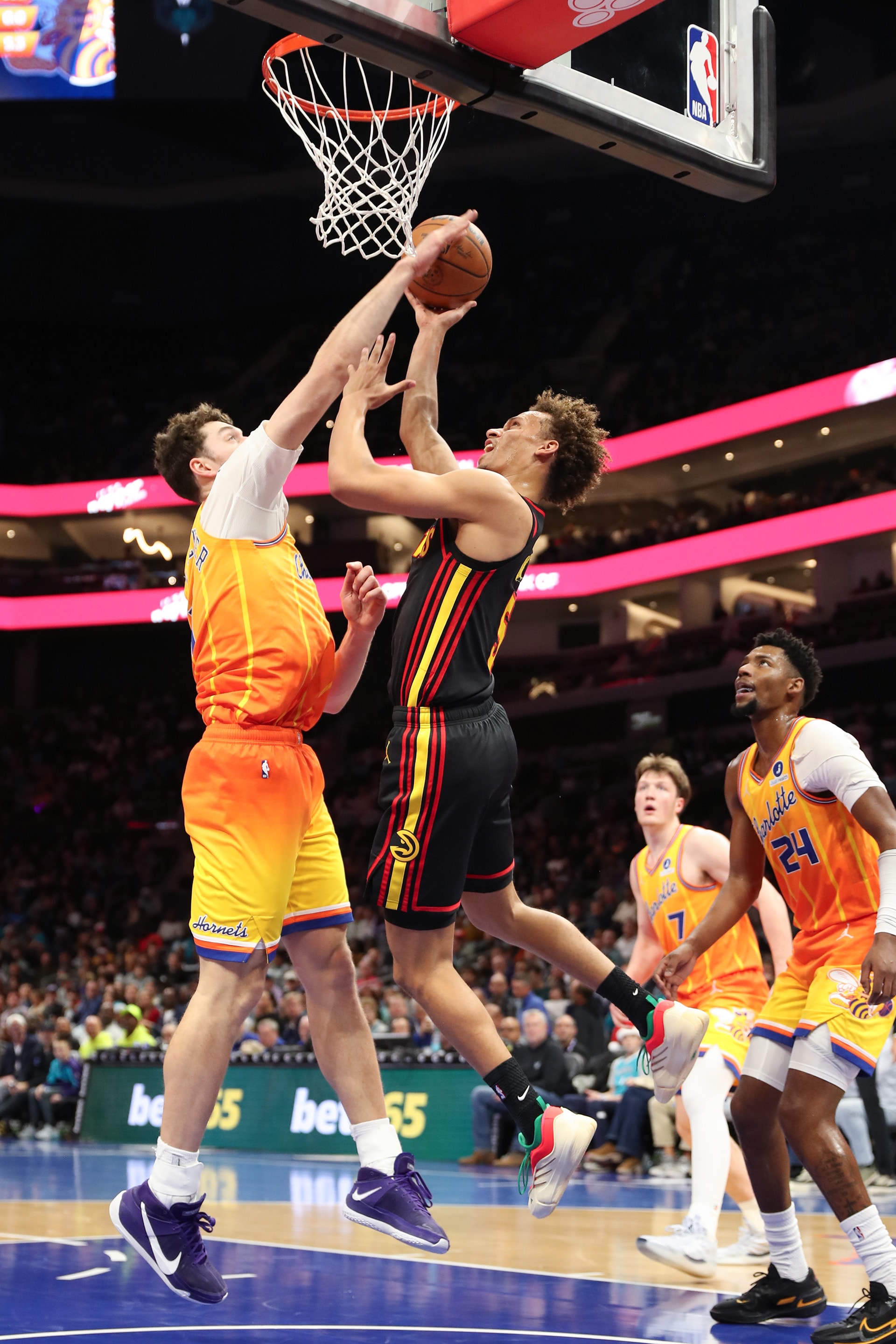 Hornets vs Hawks Gallery - 12/18/25 | Charlotte Hornets