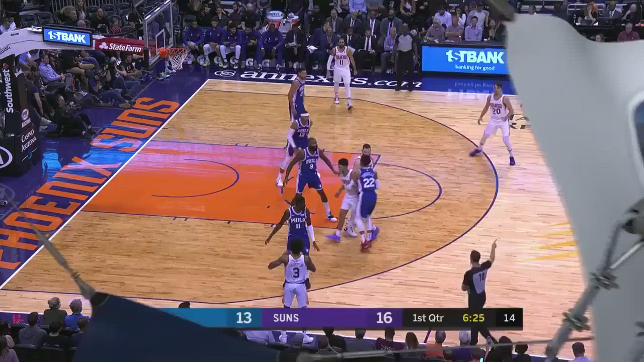 Booker Finishes a Big Play | Phoenix Suns